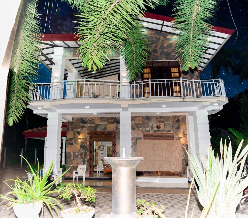 House Of Richness Hotel Negombo Exterior foto