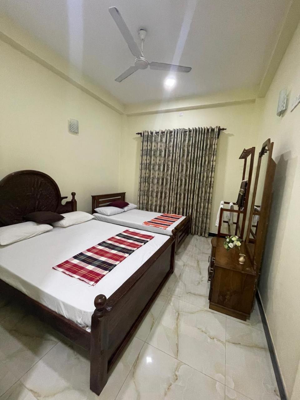 House Of Richness Hotel Negombo Exterior foto