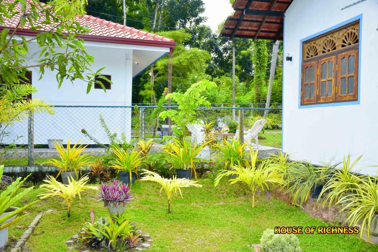 House Of Richness Hotel Negombo Exterior foto
